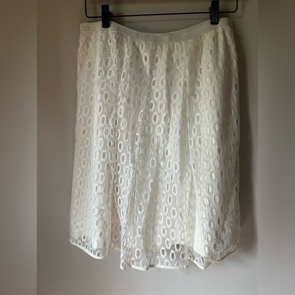Anthropologie Maeve White Eyelet Lace Skirt - Picture 3 of 4